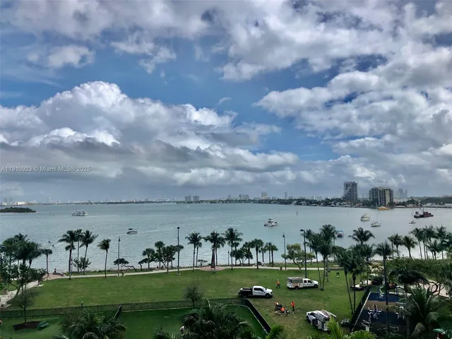 a view of building with outdoor space