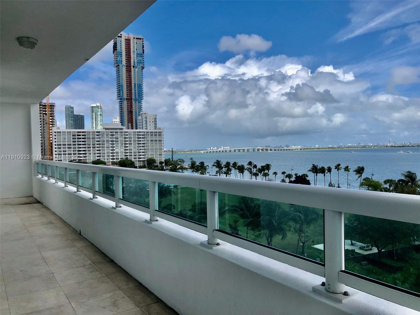 1800 North Bayshore Drive, Unit 605 Miami, FL 33132 - Photo 16 of 48 a view of a balcony with city view