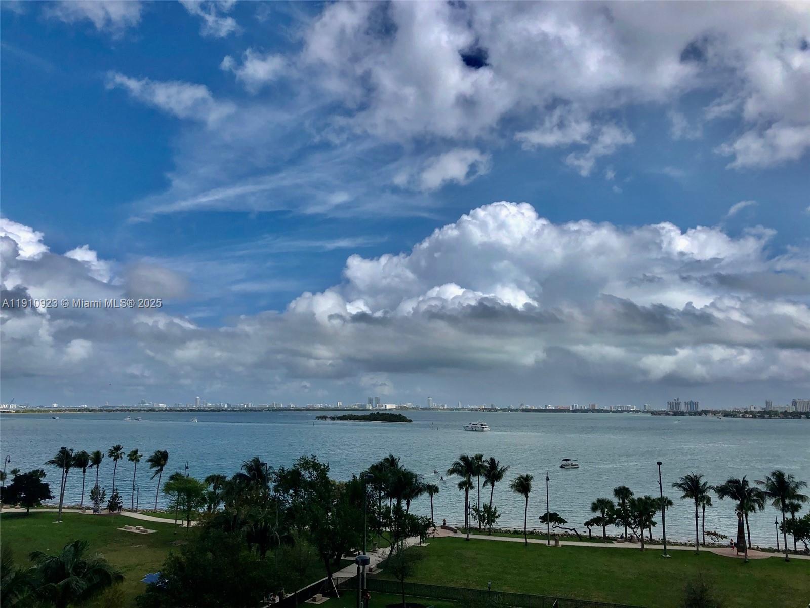 1800 North Bayshore Drive, Unit 605 Miami, FL 33132 - Photo 19 of 48 a view of a city