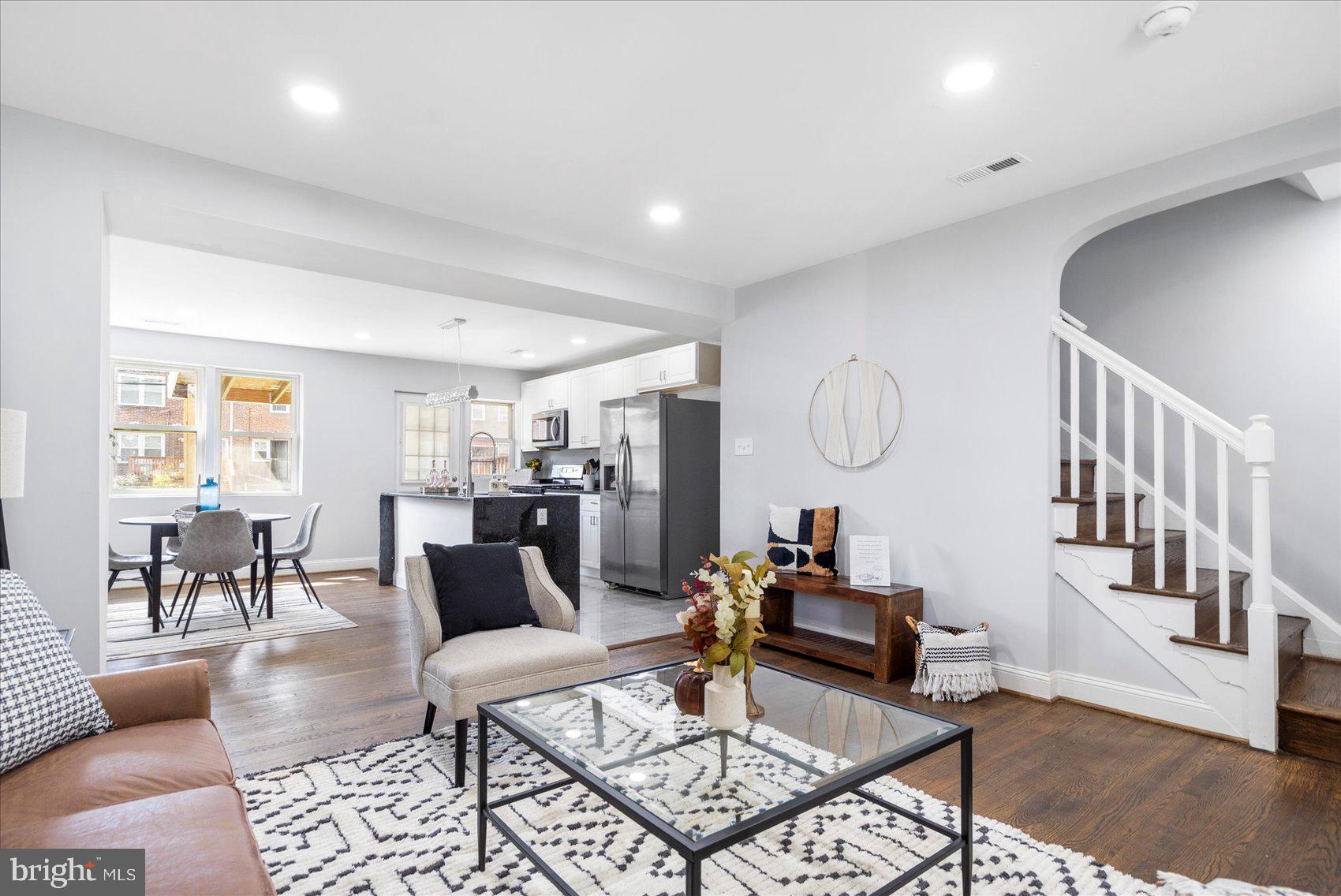 1012 Kevin Road Baltimore, MD 21229 - Photo 3 of 38