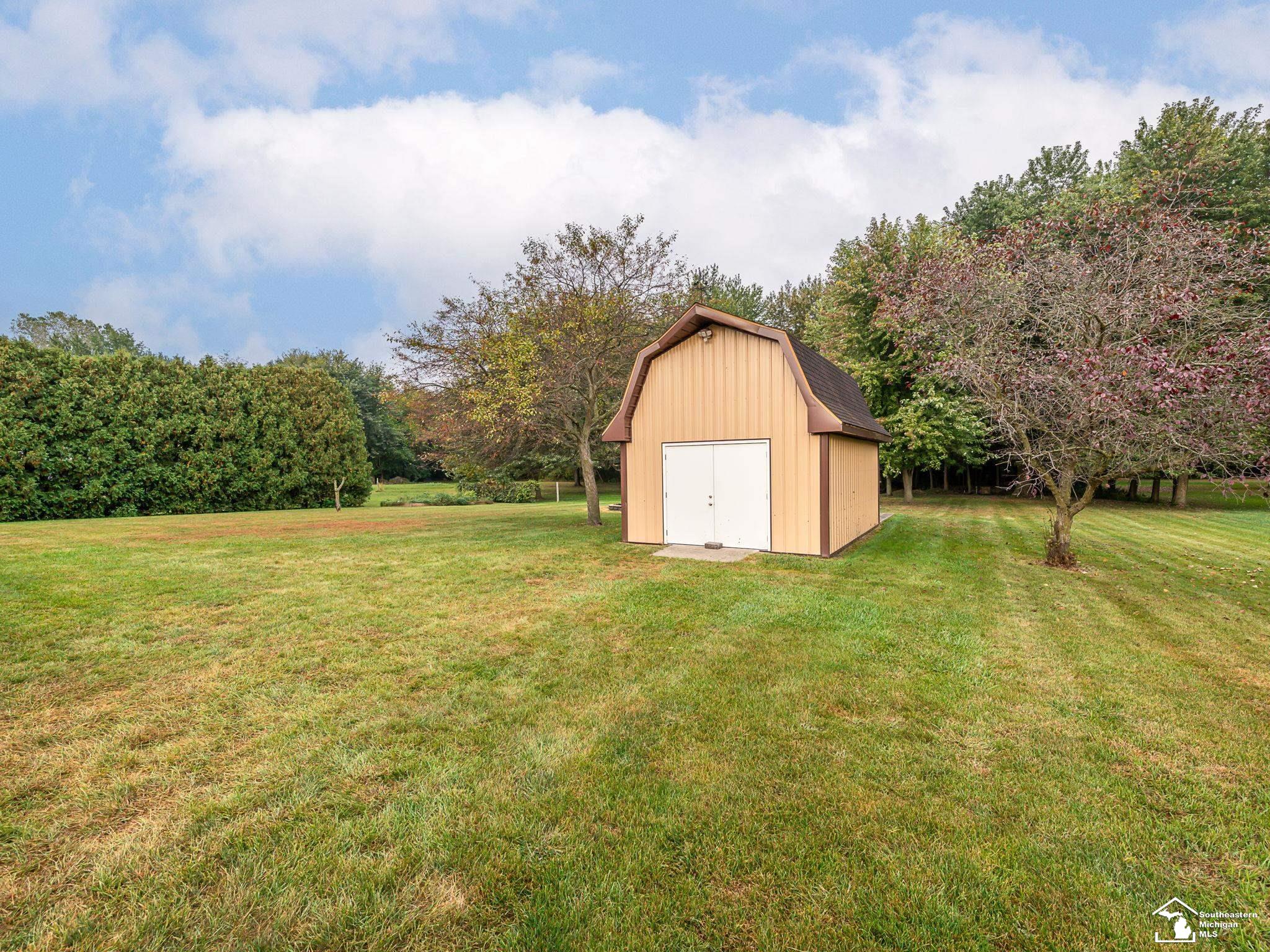 2451 North Raisinville Road Monroe, MI 48162 - Photo 36 of 40