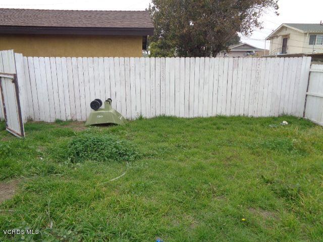 4740 Reeder Avenue Oxnard, CA 93033 - Photo 10 of 13 Yard 3