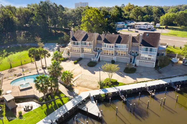 $499,500 | 717 Bienville Boulevard, Unit B2, Ocean Springs, MS 39564