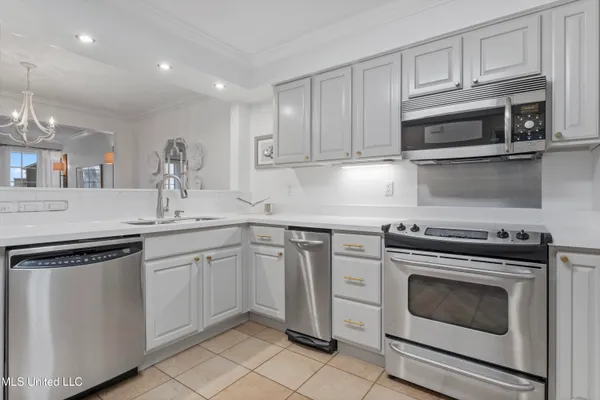 $499,500 | 717 Bienville Boulevard, Unit B2, Ocean Springs, MS 39564