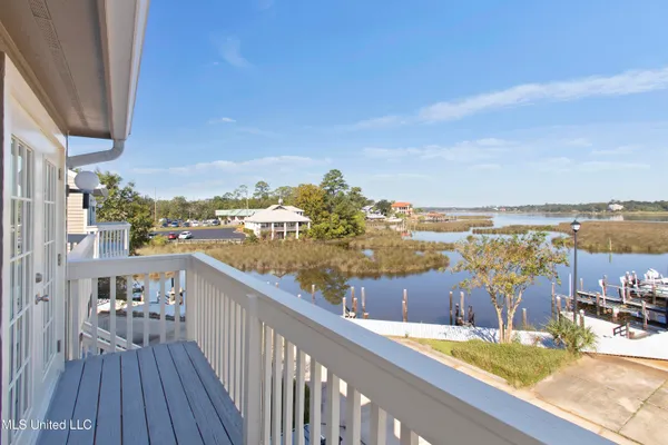 $499,500 | 717 Bienville Boulevard, Unit B2, Ocean Springs, MS 39564