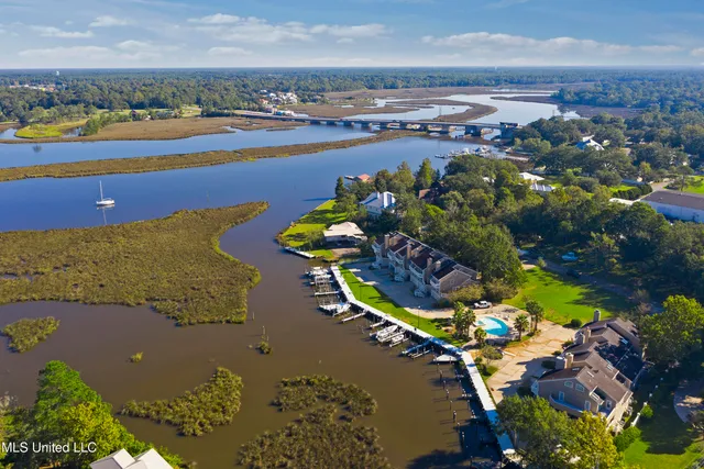 $499,500 | 717 Bienville Boulevard, Unit B2, Ocean Springs, MS 39564