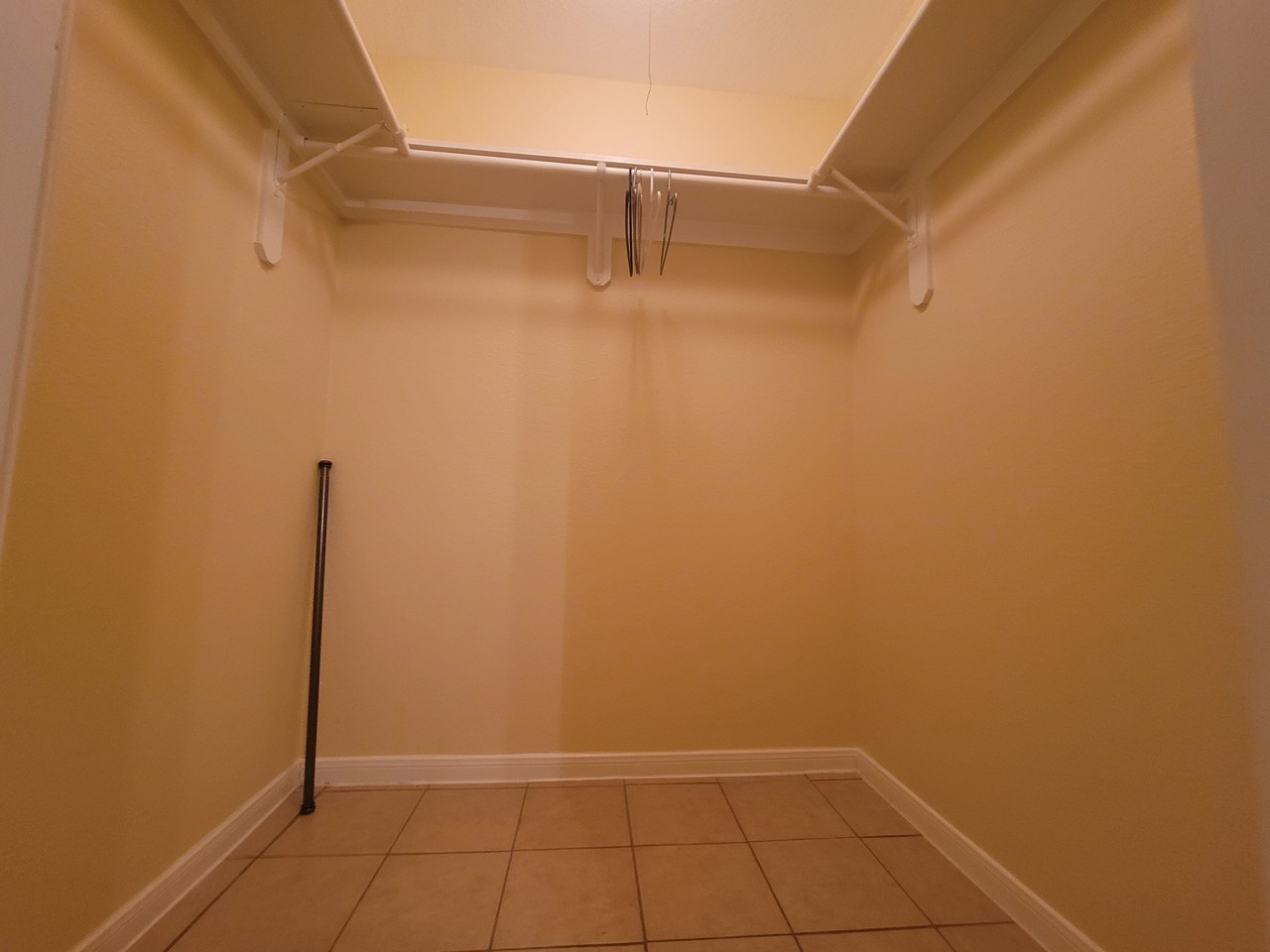 215 Postoffice Street, Unit 801 Galveston, TX 77550 - Photo 12 of 16 a view of small space