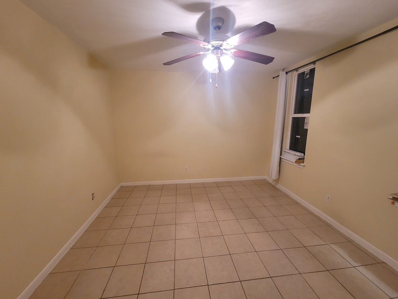 215 Postoffice Street, Unit 801 Galveston, TX 77550 - Photo 10 of 16 a view of an empty room