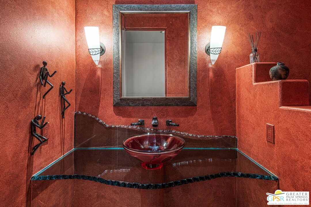 114 Waterford Circle Rancho Mirage, CA 92270 - Photo 34 of 54