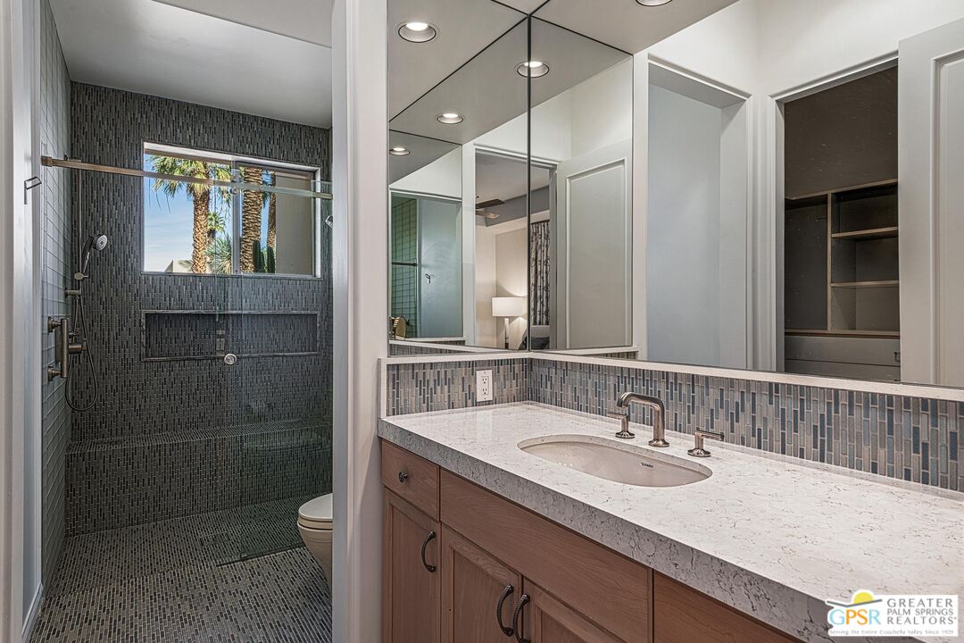 114 Waterford Circle Rancho Mirage, CA 92270 - Photo 35 of 54