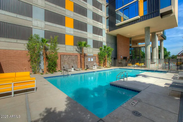 a view of an house with swimming pool