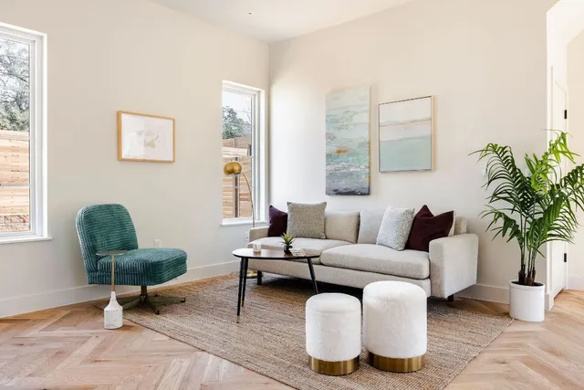 $1,469,800 | 1802 Overhill Drive, Austin, TX 78721