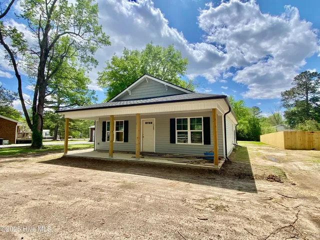 $241,500 | 233 Jenkins Street, Dunn, NC 28334