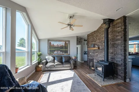 $749,000 | 2779 County Road 122, Thayne, WY 83127