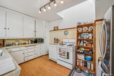 $1,700,000 | 239-241 Masonic Avenue, San Francisco, CA 94118