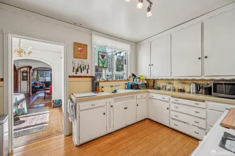 $1,700,000 | 239-241 Masonic Avenue, San Francisco, CA 94118