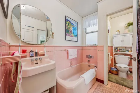 $1,700,000 | 239-241 Masonic Avenue, San Francisco, CA 94118