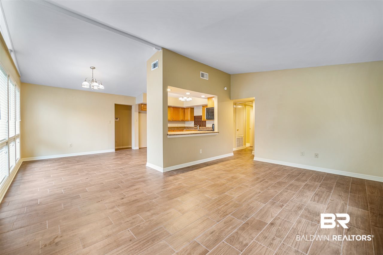 4210 Winchester Drive Mobile, AL 36693 - Photo 4 of 25