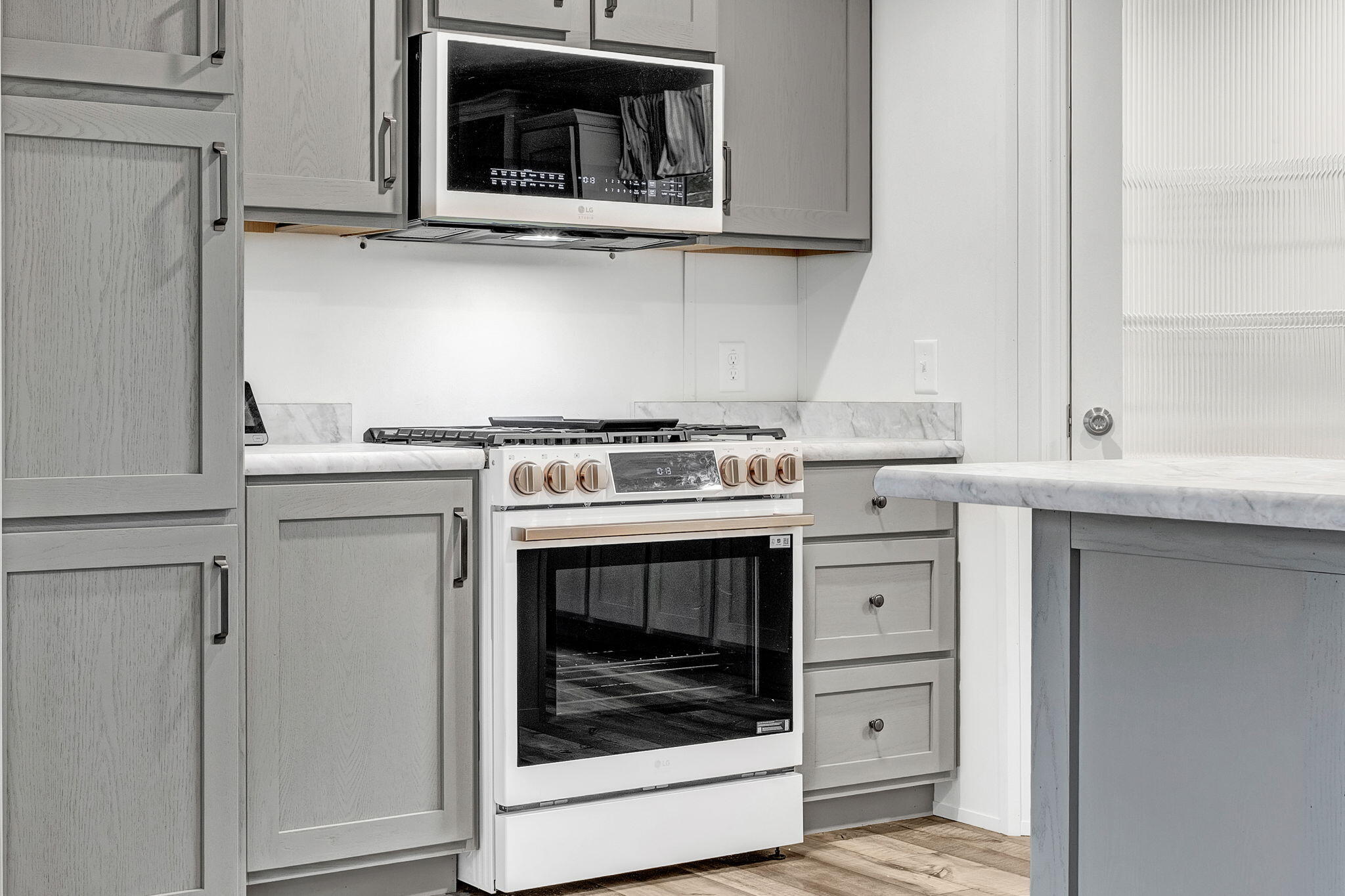 50 Old County Road Edgecomb, ME 04556 - Photo 12 of 58 Kitchen featuring LG Studio Appliances