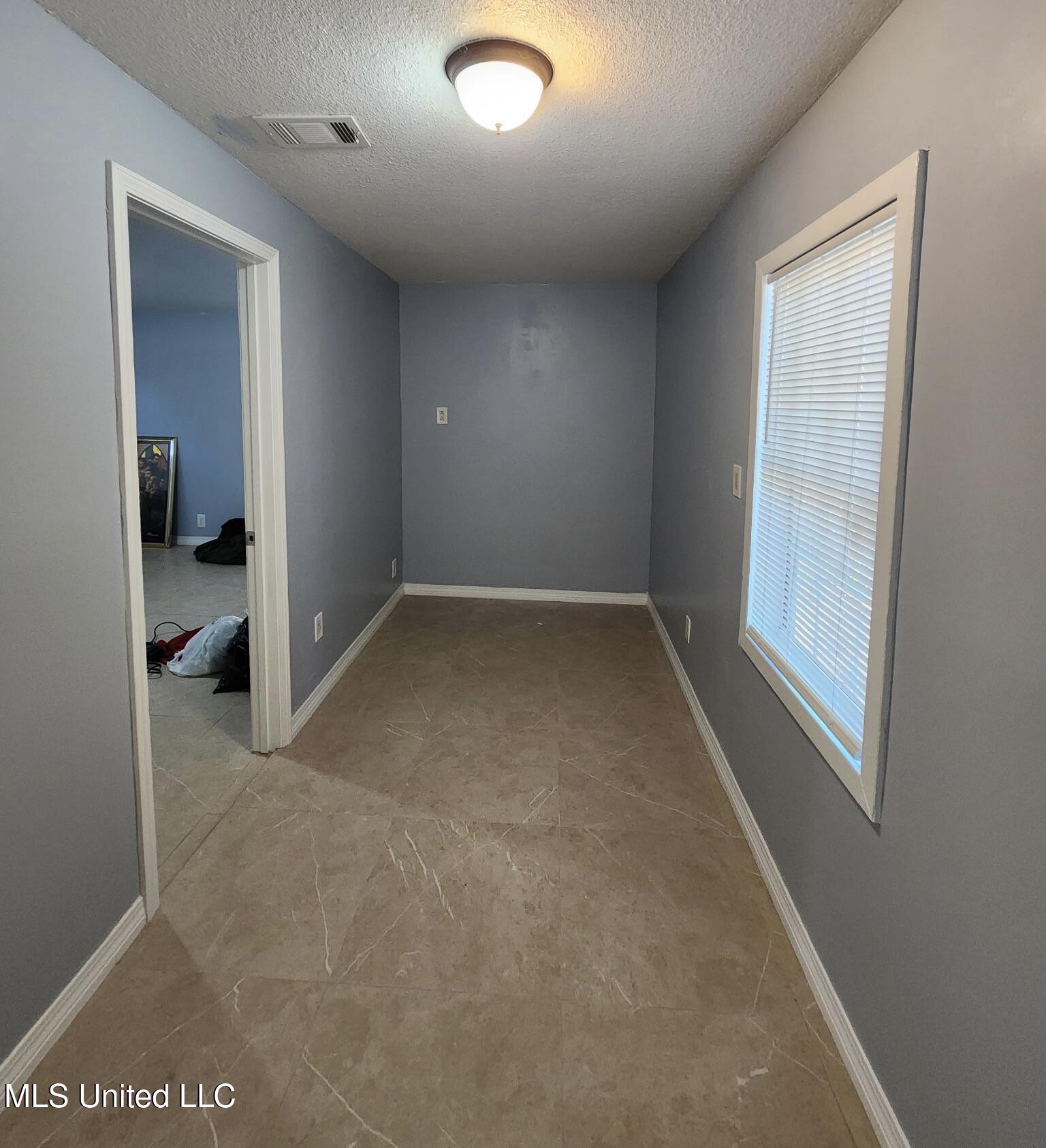 509 Roy Street Biloxi, MS 39530 - Photo 3 of 5 4836944149860932090