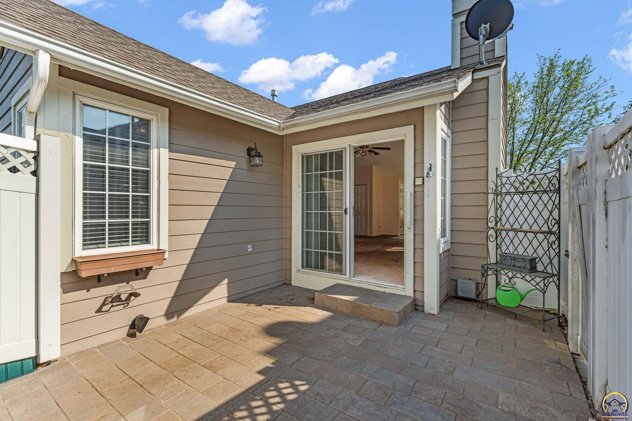 5316 Southwest 23rd Street Topeka, KS 66614 - Photo 31 of 36