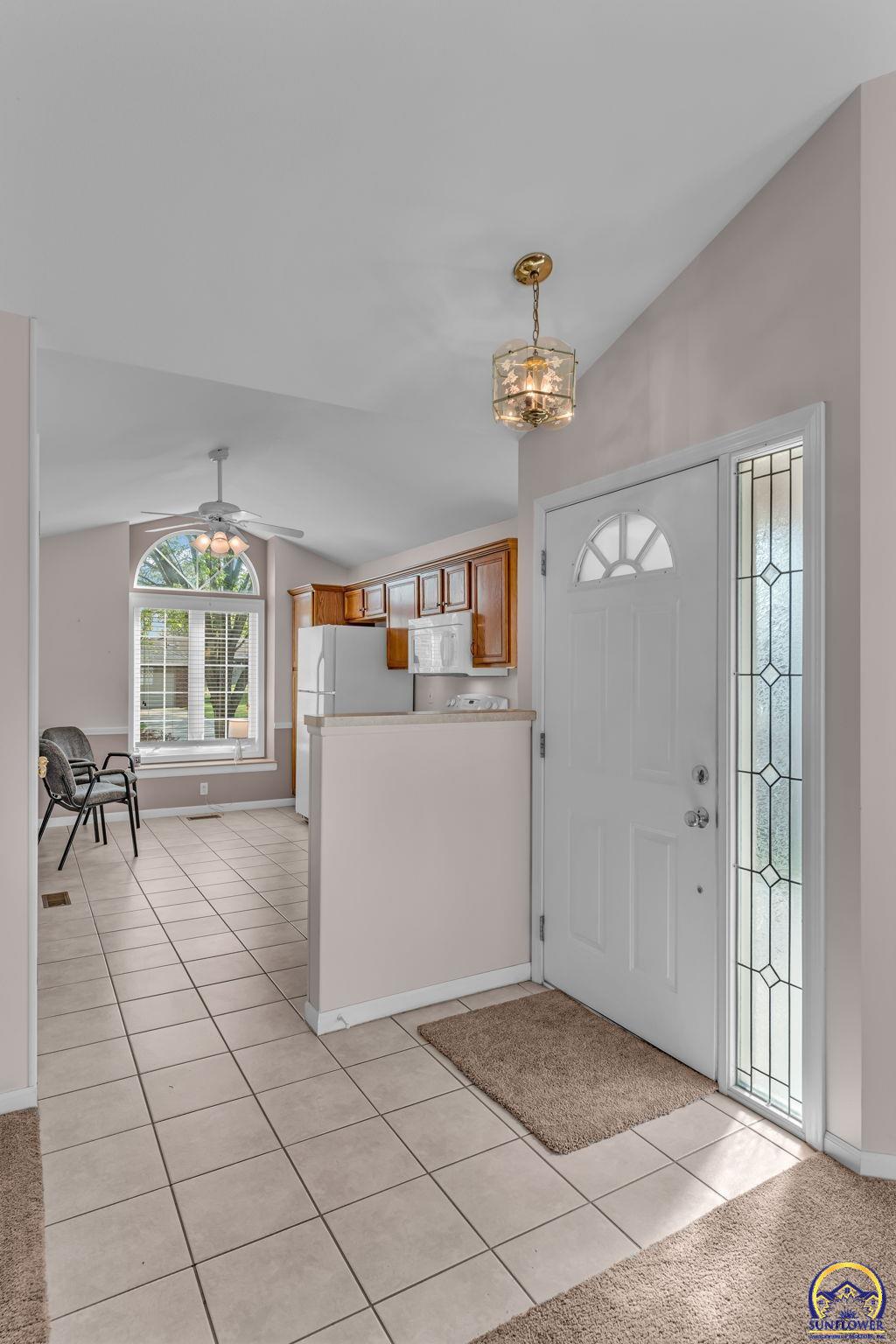 5316 Southwest 23rd Street Topeka, KS 66614 - Photo 6 of 36