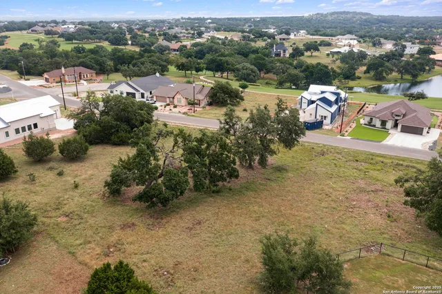 $72,000 | 206 Frank Jones, Blanco, TX 78606