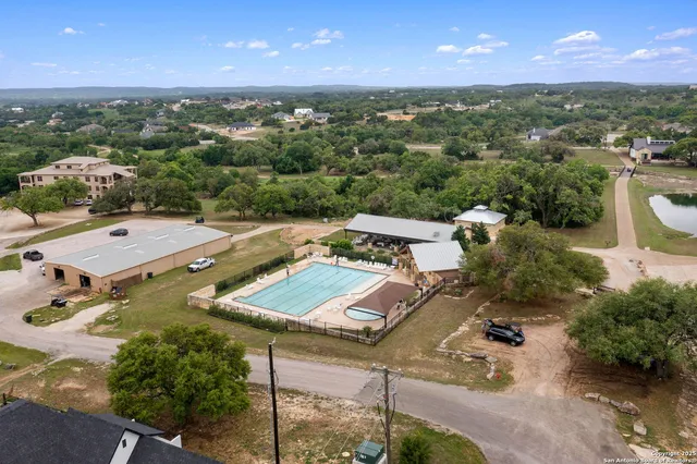 $72,000 | 206 Frank Jones, Blanco, TX 78606