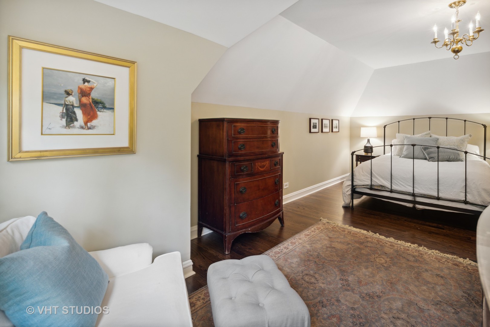 615 Riford Road Glen Ellyn, IL 60137 - Photo 23 of 33 a bedroom with a bed and a cabinets