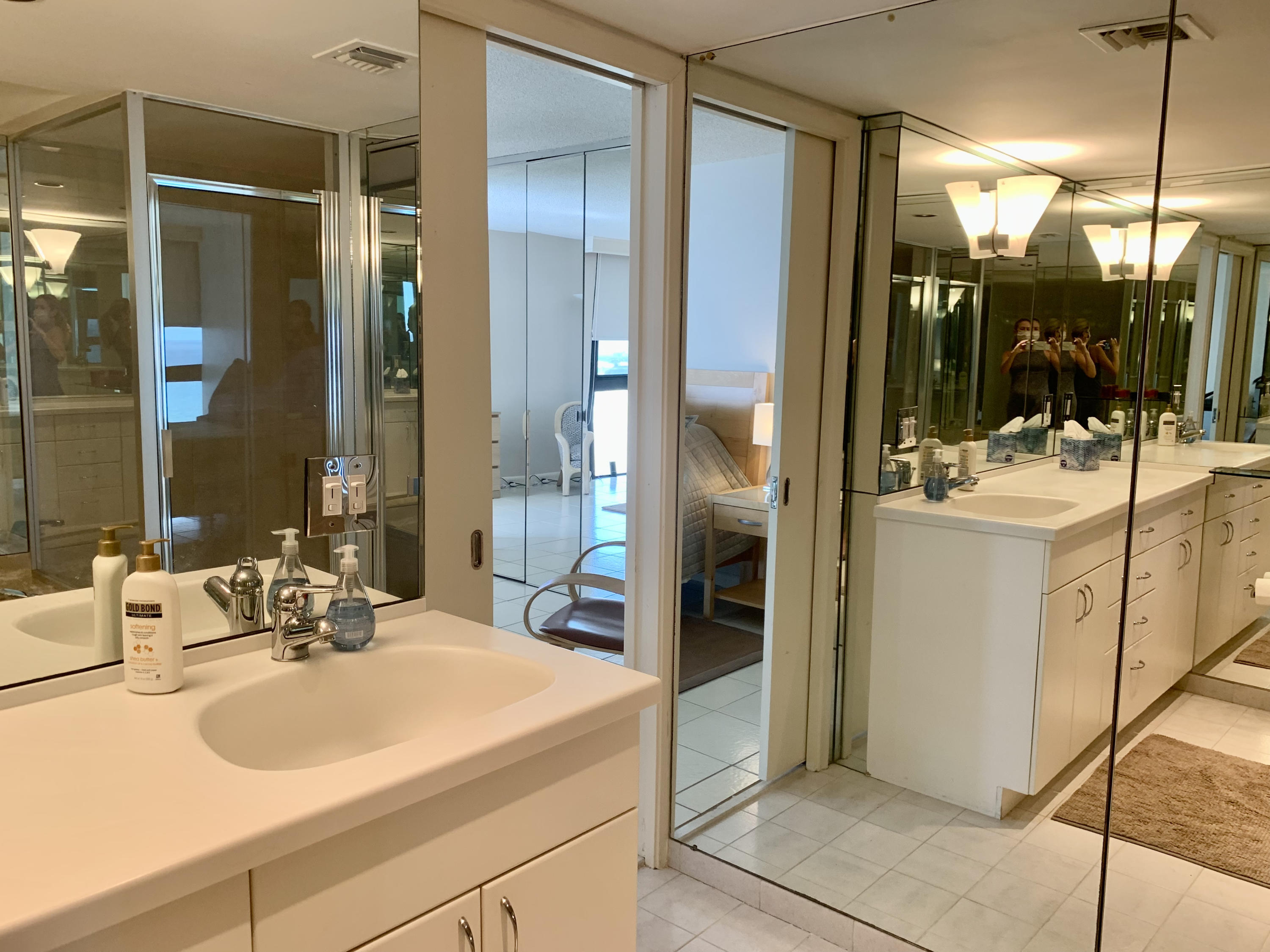 5540 North Ocean Drive, Unit PHA Riviera Beach, FL 33404 - Photo 29 of 42 Master Bathroom