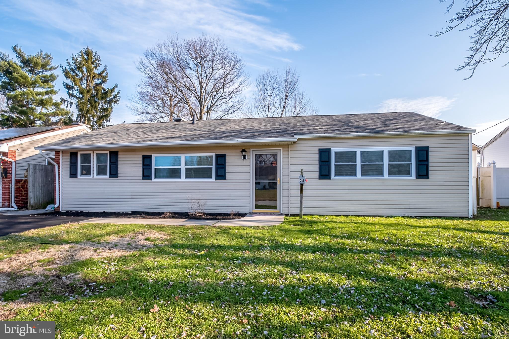 25 Roxeter Road New Castle, DE 19720 - Photo 2 of 44