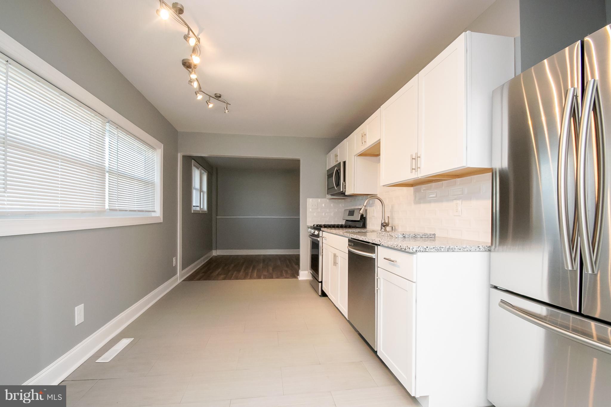 25 Roxeter Road New Castle, DE 19720 - Photo 4 of 44