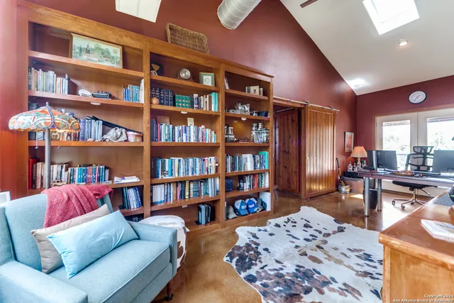 $1,220,000 | 180 Majestic Oaks Drive, Boerne, TX 78006