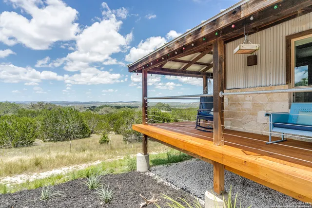 $1,220,000 | 180 Majestic Oaks Drive, Boerne, TX 78006