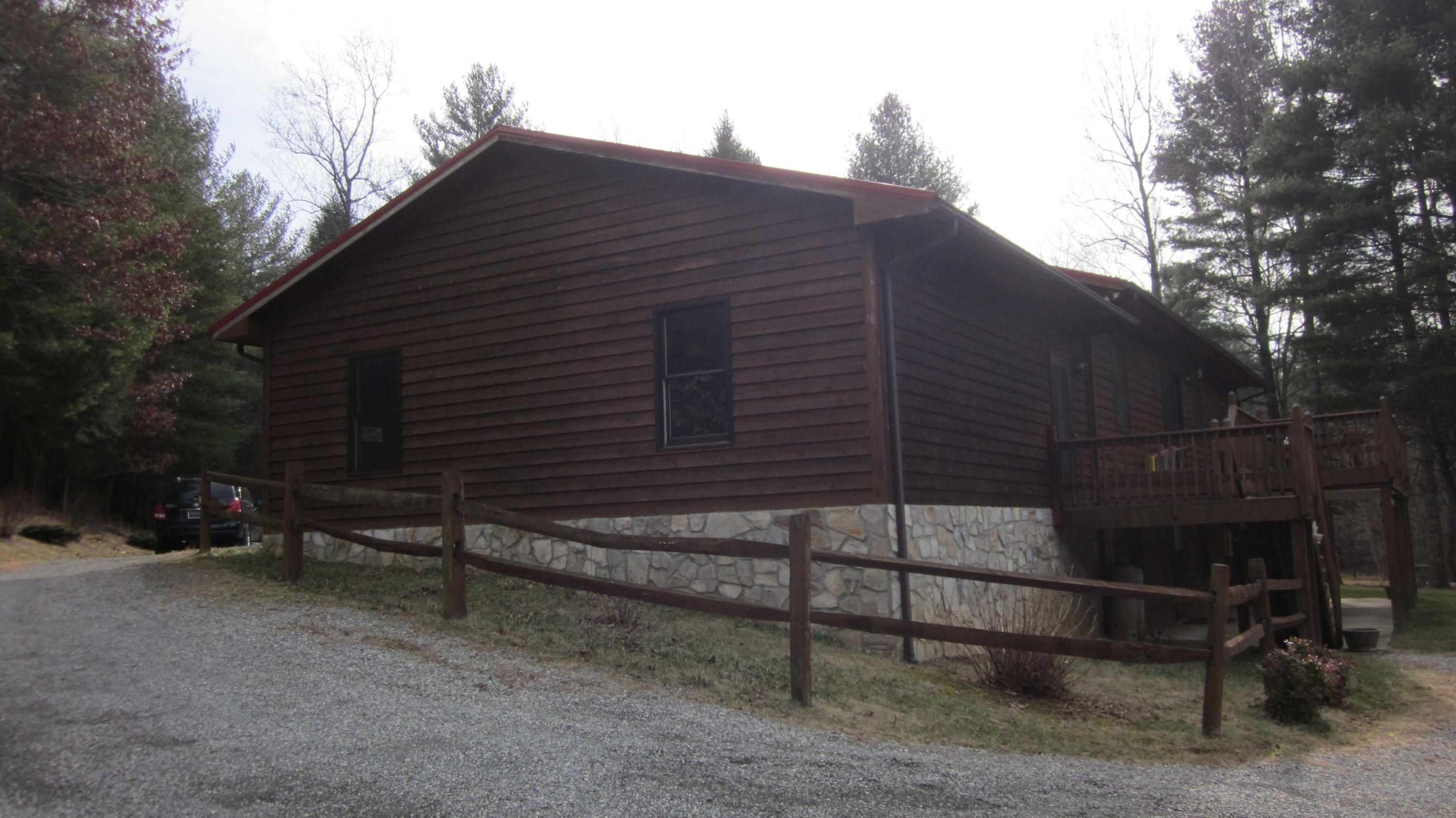 2070 Dugspur Road Callaway, VA 24067 - Photo 9 of 47 Right Side