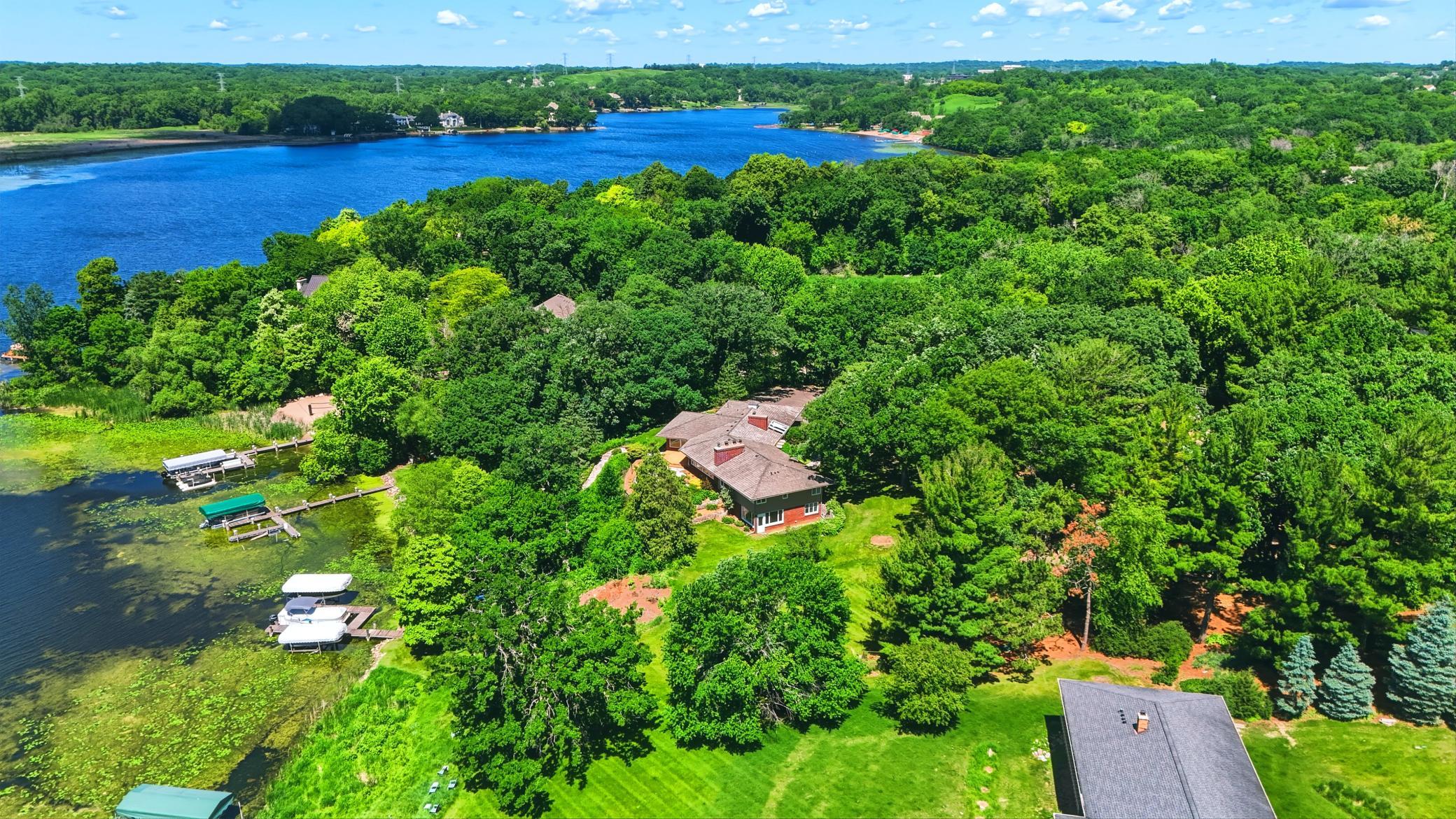 7011 Willow Creek Road Eden Prairie, MN 55344 - Photo 5 of 80