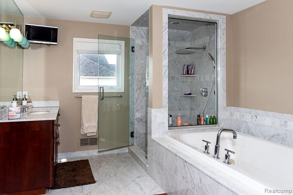 1422 Galena Rochester Hills, MI 48306 - Photo 31 of 47