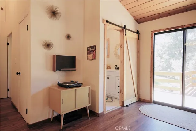 a view of a walk in closet