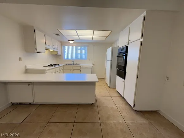 $1,600 | 2894 Karen Avenue, Unit 1, Las Vegas, NV 89121