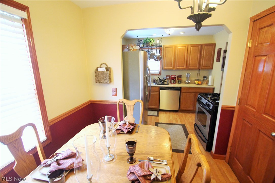 934 Mannering Road Eastlake, OH 44095 - Photo 13 of 18 Gallery Image 13