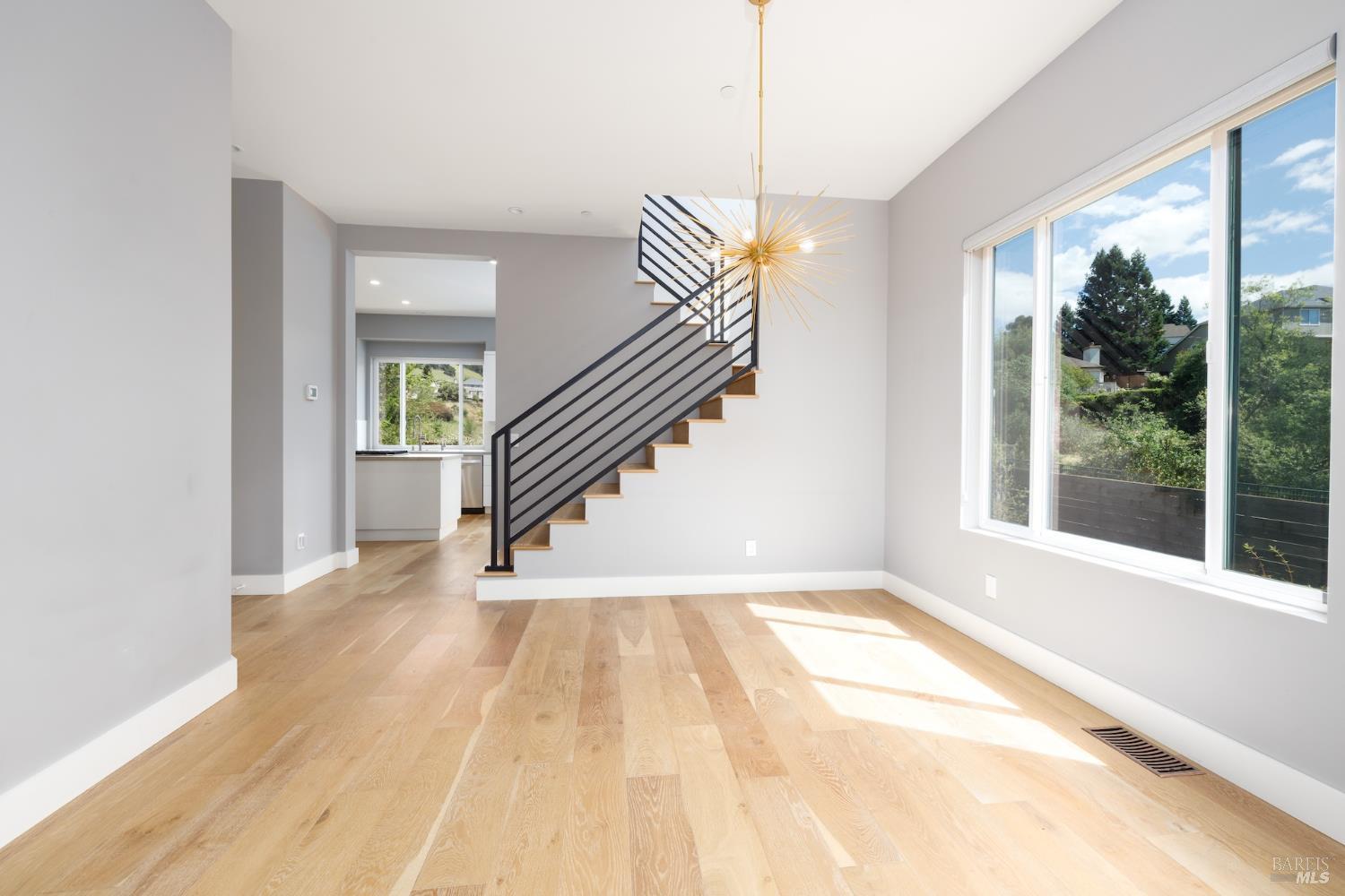 1500 San Ramon Way Santa Rosa, CA 95409 - Photo 4 of 47