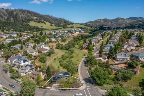 $1,349,000 | 1500 San Ramon Way, Santa Rosa, CA 95409