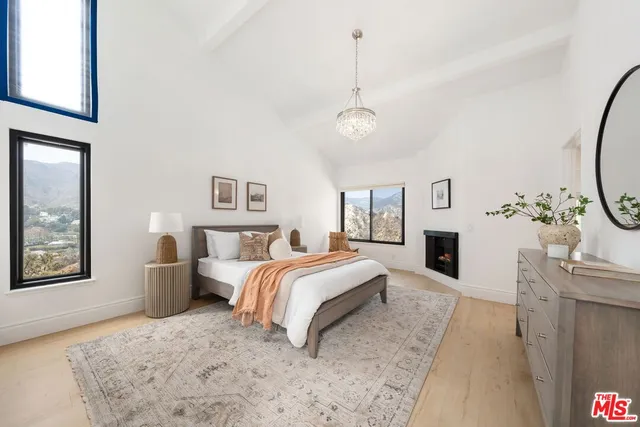 $1,525,000 | 1663 Michael Lane, Pacific Palisades, CA 90272