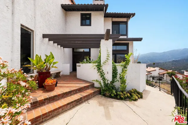 $1,525,000 | 1663 Michael Lane, Pacific Palisades, CA 90272