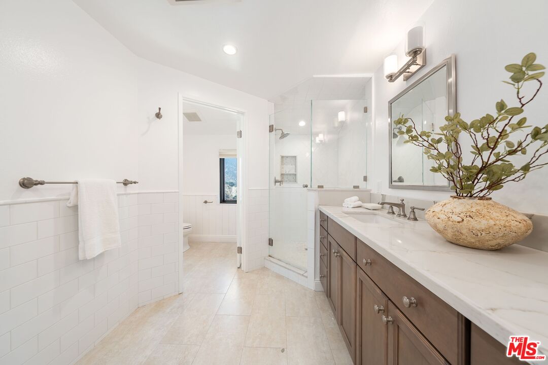 1663 Michael Lane Pacific Palisades, CA 90272 - Photo 30 of 45