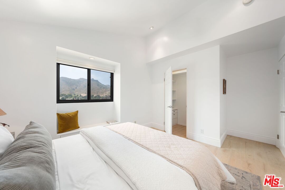 1663 Michael Lane Pacific Palisades, CA 90272 - Photo 33 of 45