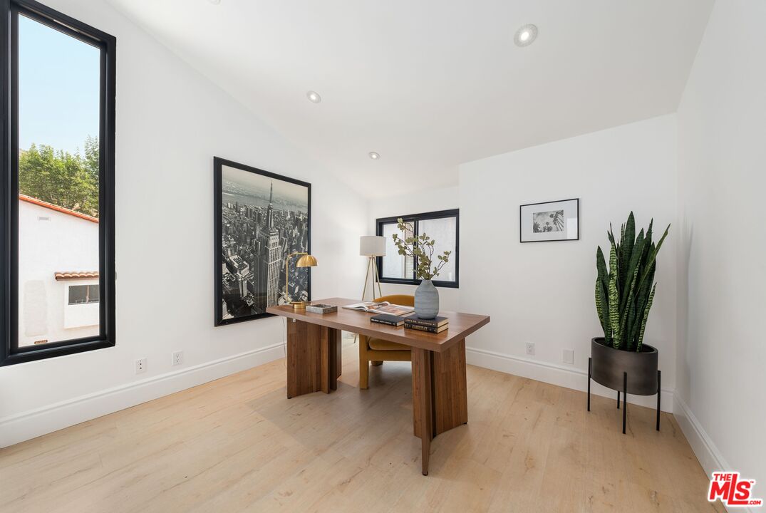 1663 Michael Lane Pacific Palisades, CA 90272 - Photo 37 of 45