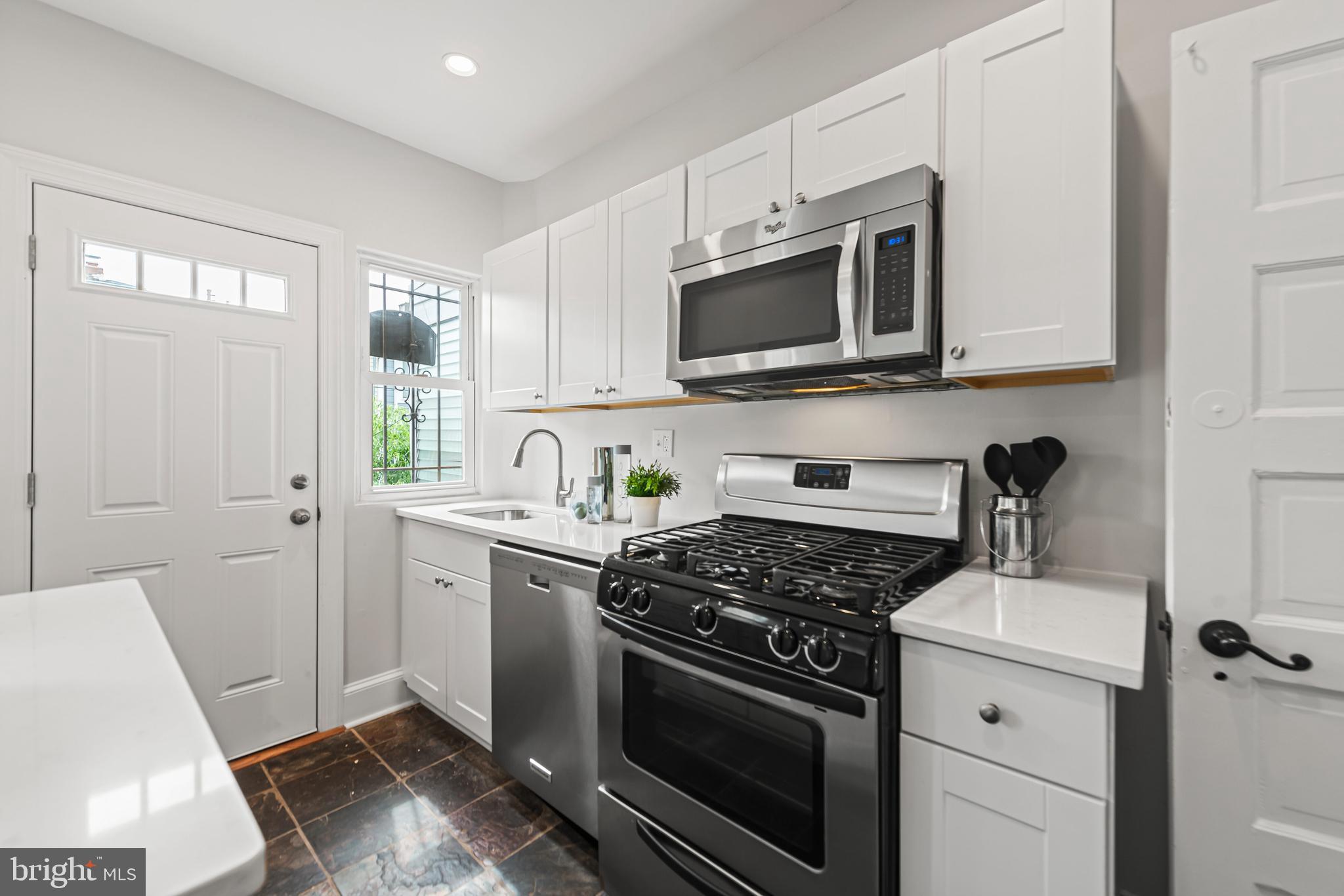1133 Abbey Place Northeast Washington, DC 20002 - Photo 11 of 50