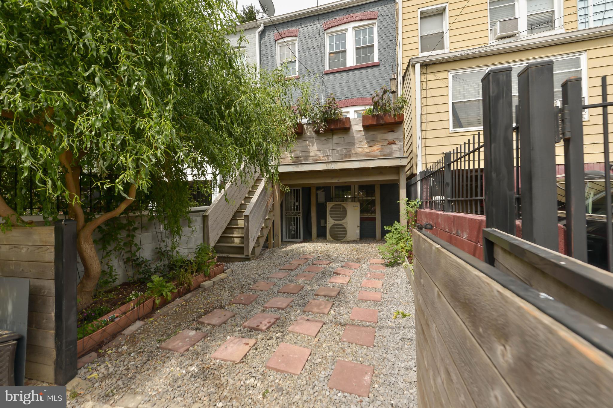 1133 Abbey Place Northeast Washington, DC 20002 - Photo 39 of 50