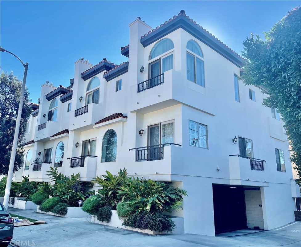 5027 Colfax Avenue, Unit 101, Valley Village, CA 91601 Compass